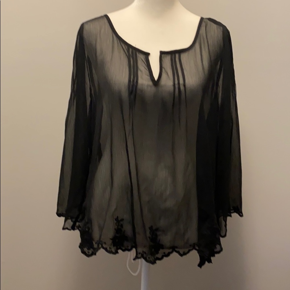 Jessica Simpson black top